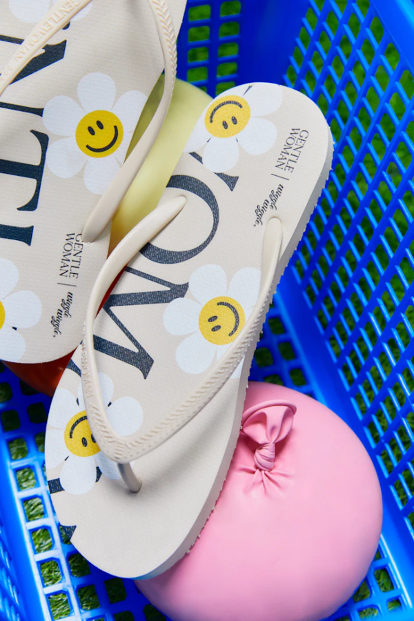 GENTLEWOMAN Smile We Love Sandals : WHITE
