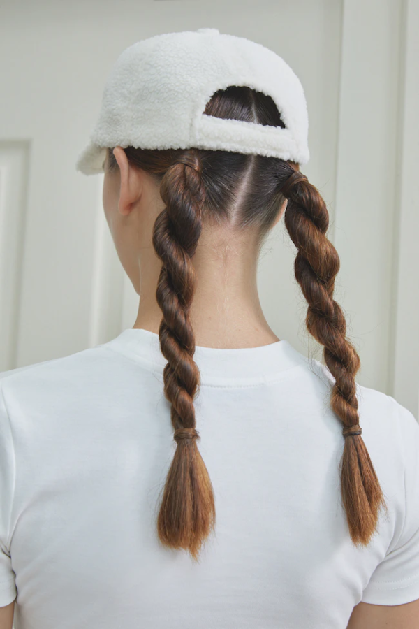 GENTLEWOMAN Butterfly Cascade Fluffy Cap